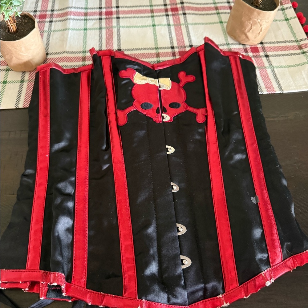 Burlesk Black and Red Skull Satin Corset with Hook & Eye Closure Sz 28